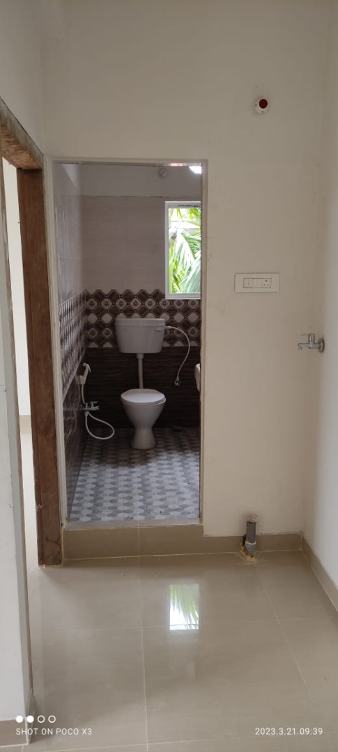 Unfurnished 1bhk Un- Furnished Apartment  in Downtown, Doctor Zakir Hussain Road, Rukmini Gaon, Guwahati, Assam, India for Rent